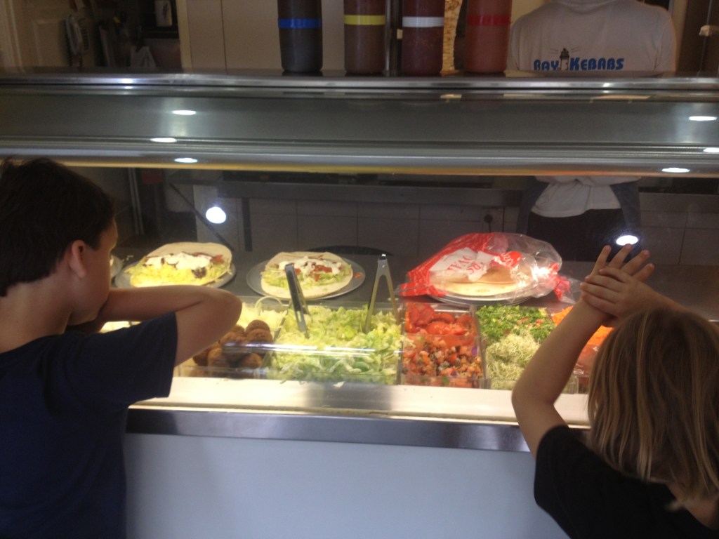 the big meat stcks, salads, and flat bread that are tell tale sign that you are in a kebab shop. This one, Bay Kebabs in Byron Bay, was unfortunately not much chop