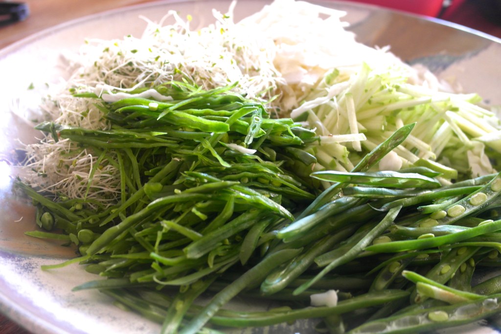 The salad all chopped up and waiting to get it's gear on