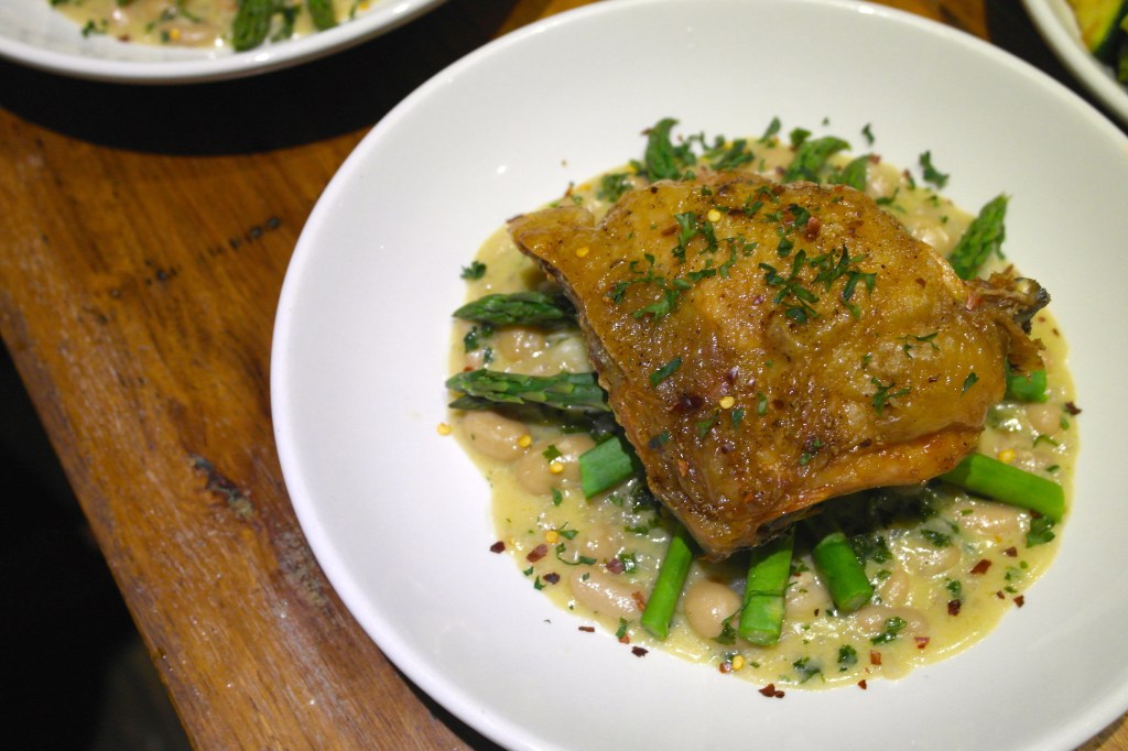 roast chicken thighs with beans and asparagus