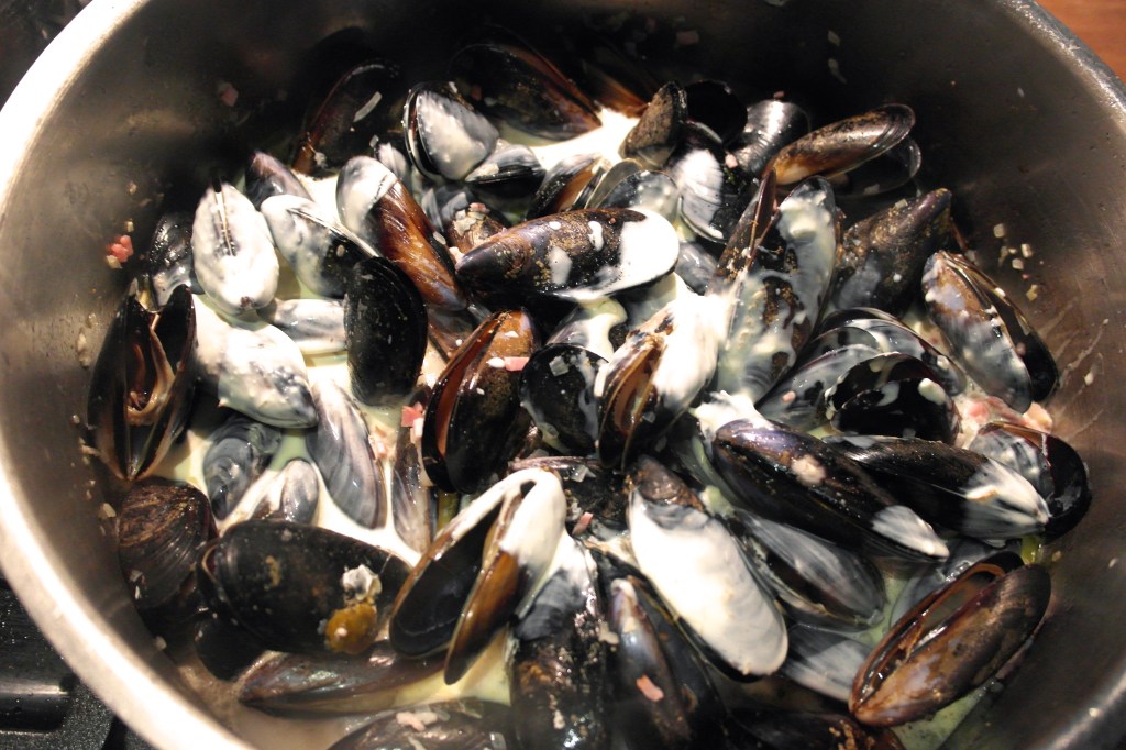 Get the cream in there... and please stop with the gutter mouth innuendo 