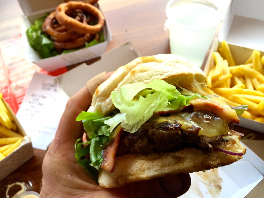 bayger burgers byron bay