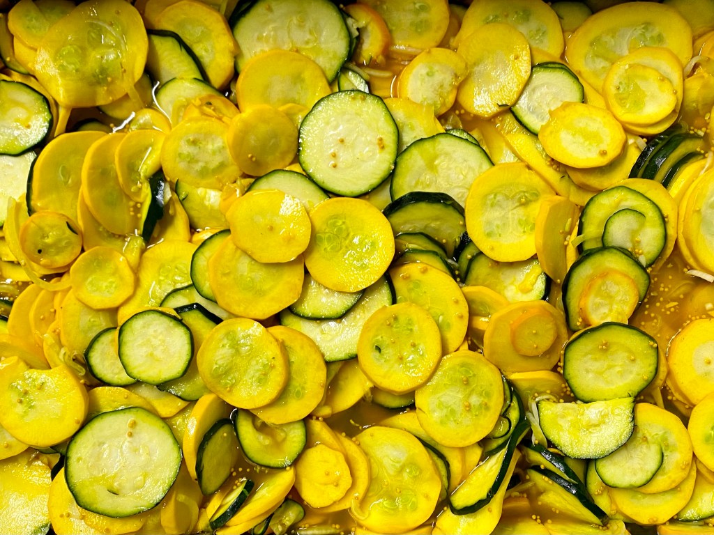 Bread & butter&nbsp;pickles